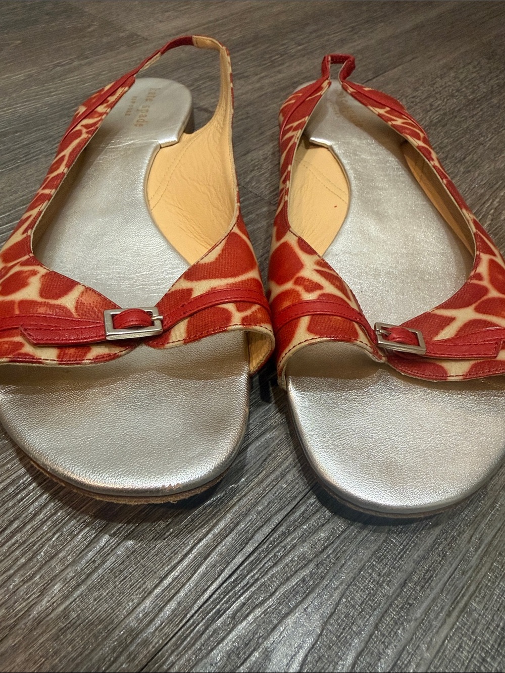 Authentic 💯Kate Spade Women's Red Giraffe-Print Slingback Flats SZ 9